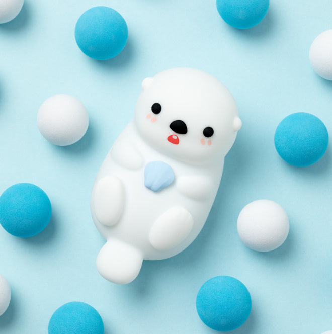 LumiPuffs® Ollie the Otter – Silicone Night Lamp